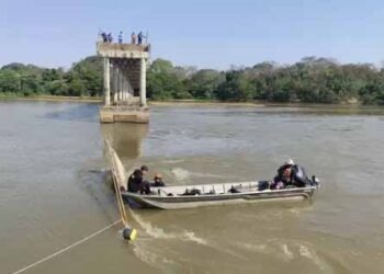 Corpo de caminhoneiro é encontrado após ponte desabar no Rio Taquari em MS