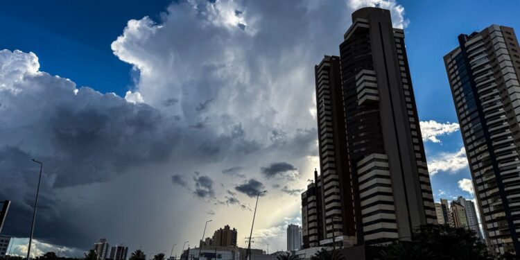 Cavado atmosférico traz risco de tempestades no Sul de MS, enquanto Norte registra até 36°C