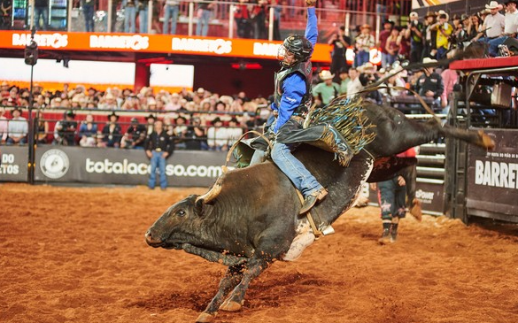 João Paulo Velasco garante título nacional da PBR Brasil na Festa do Peão de Barretos
