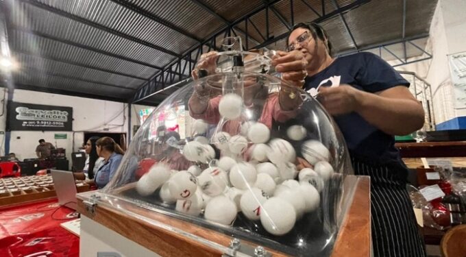 Alcinópolis: 13º Leilão Direito de Viver bate recorde com 8.572 cartelas de bingo vendidas