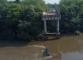 Motorista morre após caminhão cair de ponte sobre o Rio Taquari em Coxim