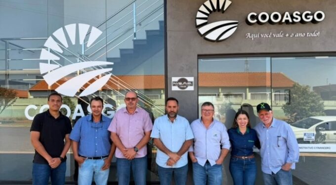 Alcinópolis busca implantação de unidade da COOASGO para fortalecer setor produtivo