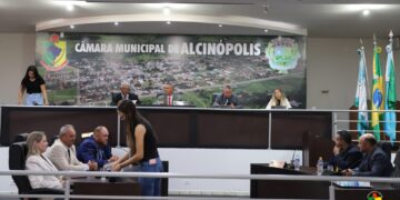 Legislativo e infraestrutura: Câmara de Alcinópolis vota Projeto de Lei para financiamento do programa ‘Estruturando o Futuro’