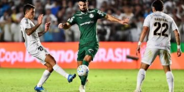 Palmeiras segura empate com Santos e avança às semifinais da Copa do Brasil