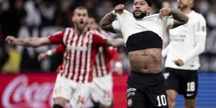 Corinthians perde para o Estudiantes e dá adeus à Libertadores