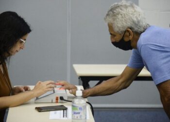 Após roubo bilionário, INSS usará voto de aposentados como Prova de Vida