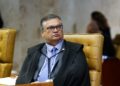 Ministro Flávio Dino anula afastamento e determina retorno imediato da cúpula da Polícia Federal