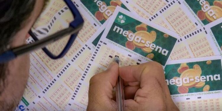 Mega-Sena acumula novamente e prêmio chega a R$ 76 milhões