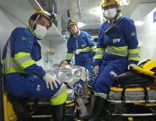 Equipe de resgate da Way-306 realiza parto de emergência dentro de viatura na MS-306 em Costa Rica