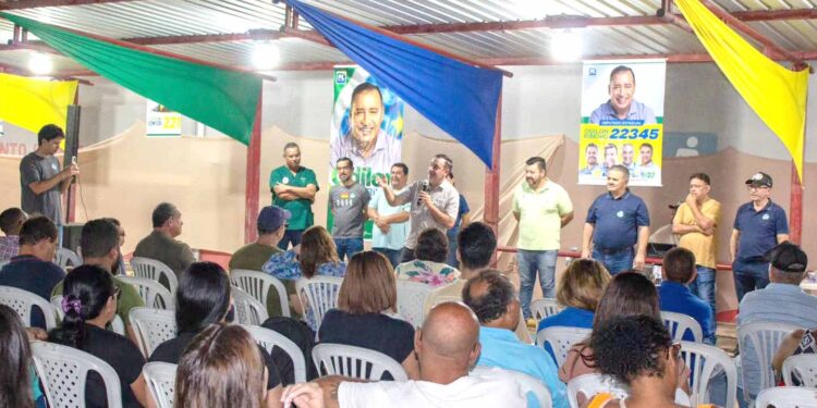 Odilon Ribeiro reúne profissionais da saúde de Aquidauana para debater investimentos para o setor