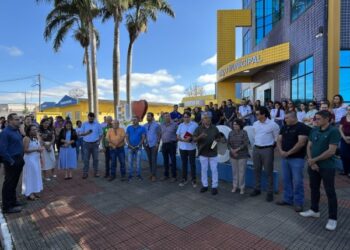 Executivo e Legislativo de Costa Rica entregam R$ 1,5 milhão em novos veículos e equipamentos para Educação e Agricultura
