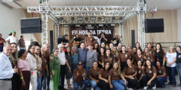 9º Encontrão Regional da Melhor Idade reúne caravanas e celebra integração em Paraíso das Águas