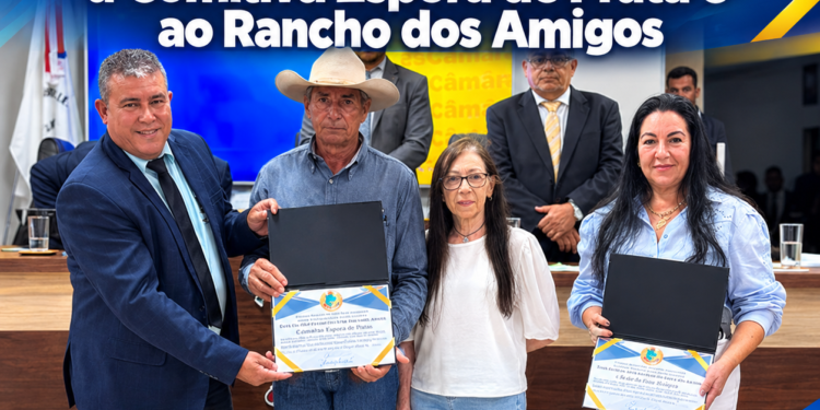 Câmara entrega Moção de Congratulação e Aplausos à Comitiva Espora de Prata e ao Rancho dos Amigos