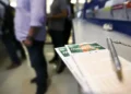 Com bolada acumulada em R$ 150 milhões, Mega-Sena realiza sorteio nesta quarta-feira