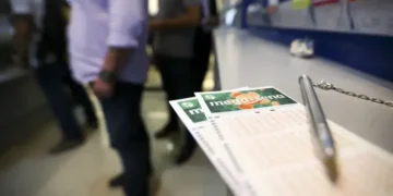 Com bolada acumulada em R$ 150 milhões, Mega-Sena realiza sorteio nesta quarta-feira