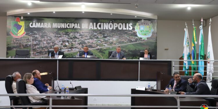 Legislativo municipal: Câmara de Alcinópolis aprova crédito especial por unanimidade e inicia leitura da LOA 2027