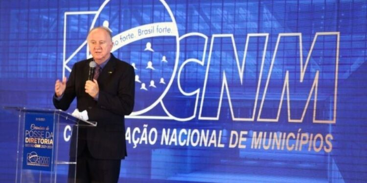 Finanças públicas: Estudo da CNM alerta para retração no FPM e cortes em repasses federais para prefeituras em 2027