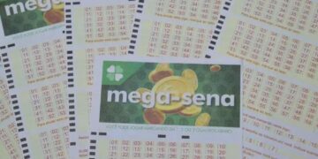 Mega-Sena acumula e prêmio chega a R$ 185 milhões para sorteio de terça-feira