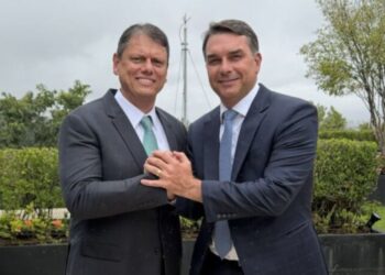 Republicanos anuncia apoio a Flávio Bolsonaro no segundo turno