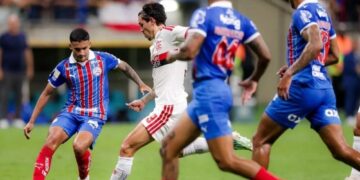 Flamengo vence o Bahia por 3 a 0 e retoma a liderança do Brasileirão