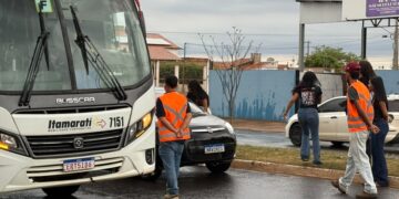 Conscientização e segurança: Blitz Educativa envolve alunos da Escola Fábio Rodrigues Barbosa no trânsito de Costa Rica