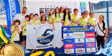 Desempenho esportivo: Natação de Costa Rica fatura 50 medalhas no Circuito FEDAMS e mira o Campeonato Centro-Oeste