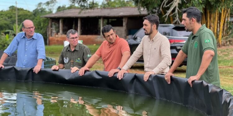 Intercâmbio técnico: Comitiva de Costa Rica visita Amambai para conhecer projetos de piscicultura e erva-mate