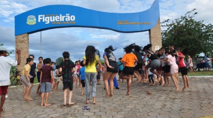 Figueirão realiza tarde de muita diversão e alegria com o Projeto Direito de Brincar