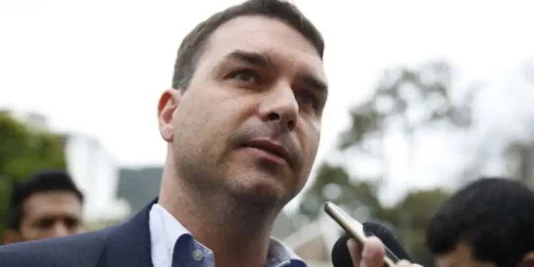 União Progressista declara apoio a Flávio Bolsonaro no segundo turno