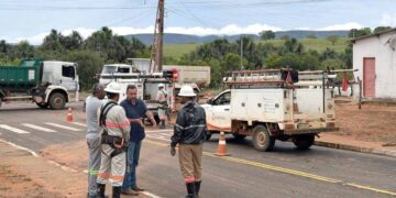 Forte chuva e vendaval deixam rastro de destruição em Alcinópolis