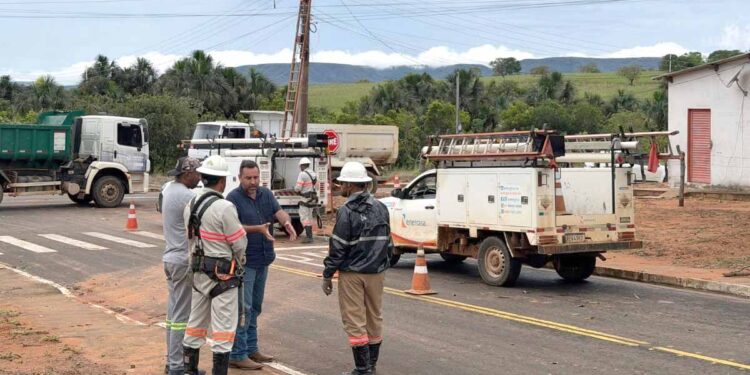 Forte chuva e vendaval deixam rastro de destruição em Alcinópolis